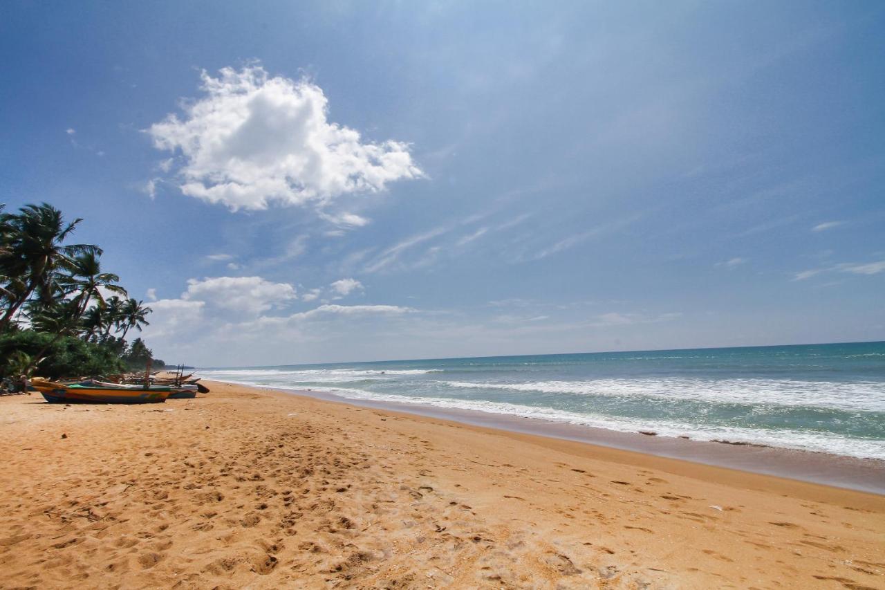 Oyo 459 Barasti Beach Resort Kalutara Kültér fotó
