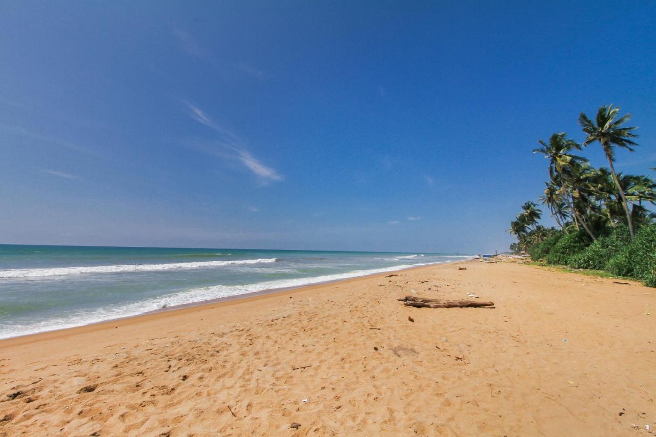 Oyo 459 Barasti Beach Resort Kalutara Kültér fotó